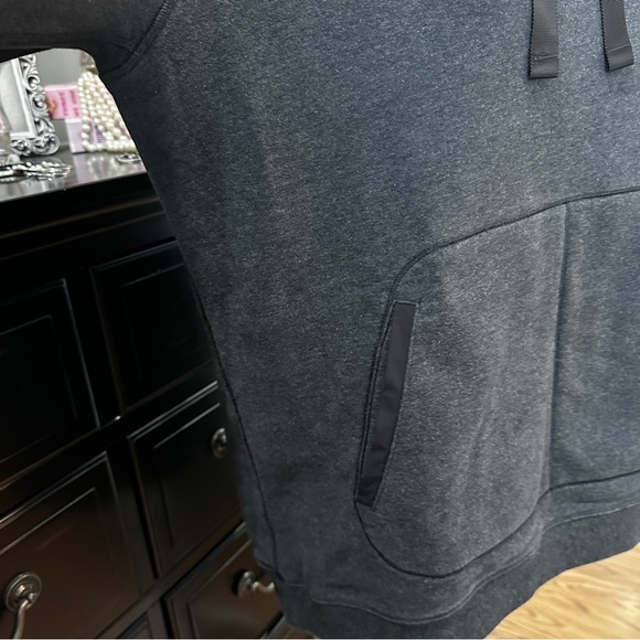 Lululemon Avenue Funnel neck Pullover sweatshirt dark gray charcoal Size 10 - Picture 3 of 15
